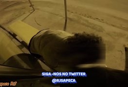 rapidinha no ponto de onibus de madrugada