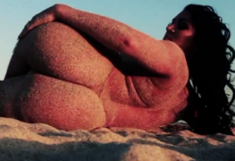 Rosee Divine, a bunda feminina francesa e perfeita