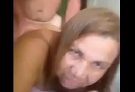 Safada coroa dando sua buceta com vontade