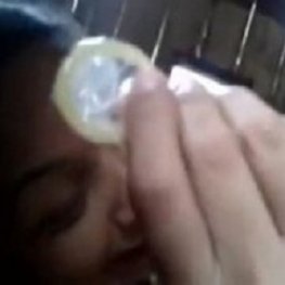 Safadinha dispensou a camisinha pra dar o cú