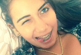 Seção - CNN 008 - Outra famosinha do Facebook caiu na net pelada toda gostosa.