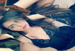 Susie morena gostosa caiu na net levando gozada