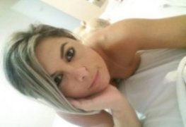 Thaiz novinha espetacular foi mandar nudes e caiu na net