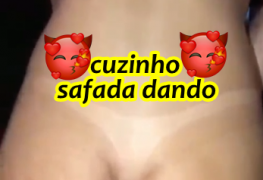 VÍDEO PUTONA SAFADA DANDO CUZINHO