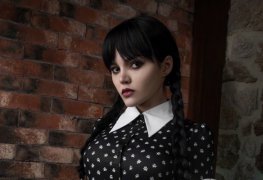 Wednesday da família addams gostosa peladinha